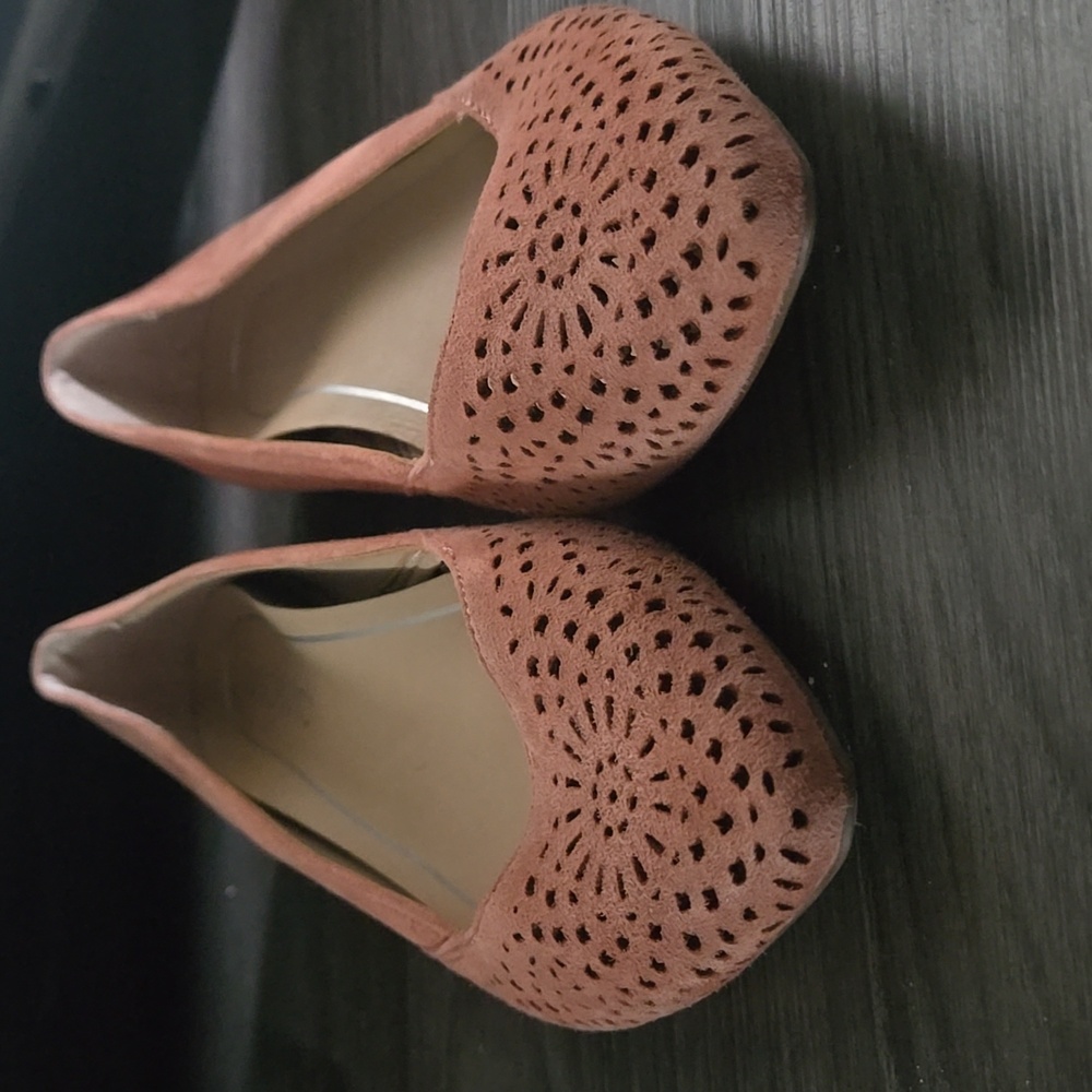 [NEW] Vionic Dusty Pink Carmela Perf Suede Flats Size 6 - Picture 8 of 9